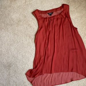 Vera Wang sleeveless top